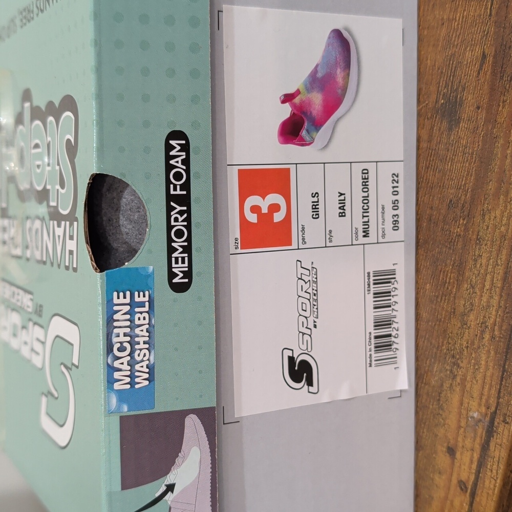 Girls Sketchers Shoes Sizes 2 & 3 Multicolor Step-In Sneakers NWT - Picture 7 of 7